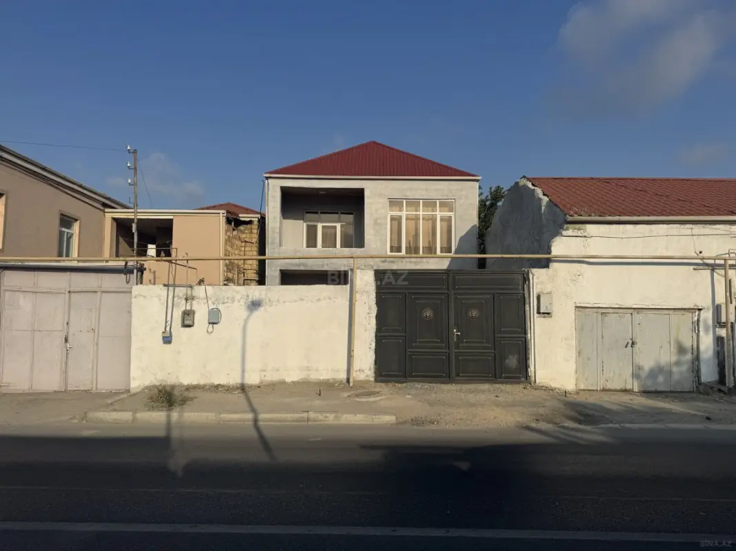 Satılır 4 otaqlı həyət evi 160 m²