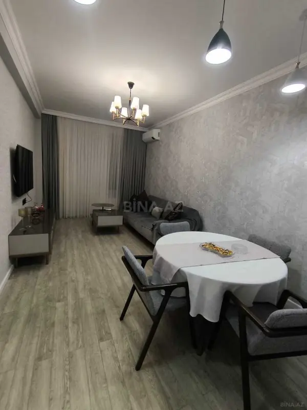 Kirayə verilir 2 otaqlı mənzil 90 m²