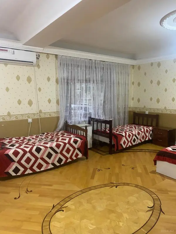 Kirayə verilir 3 otaqlı mənzil 140 m²