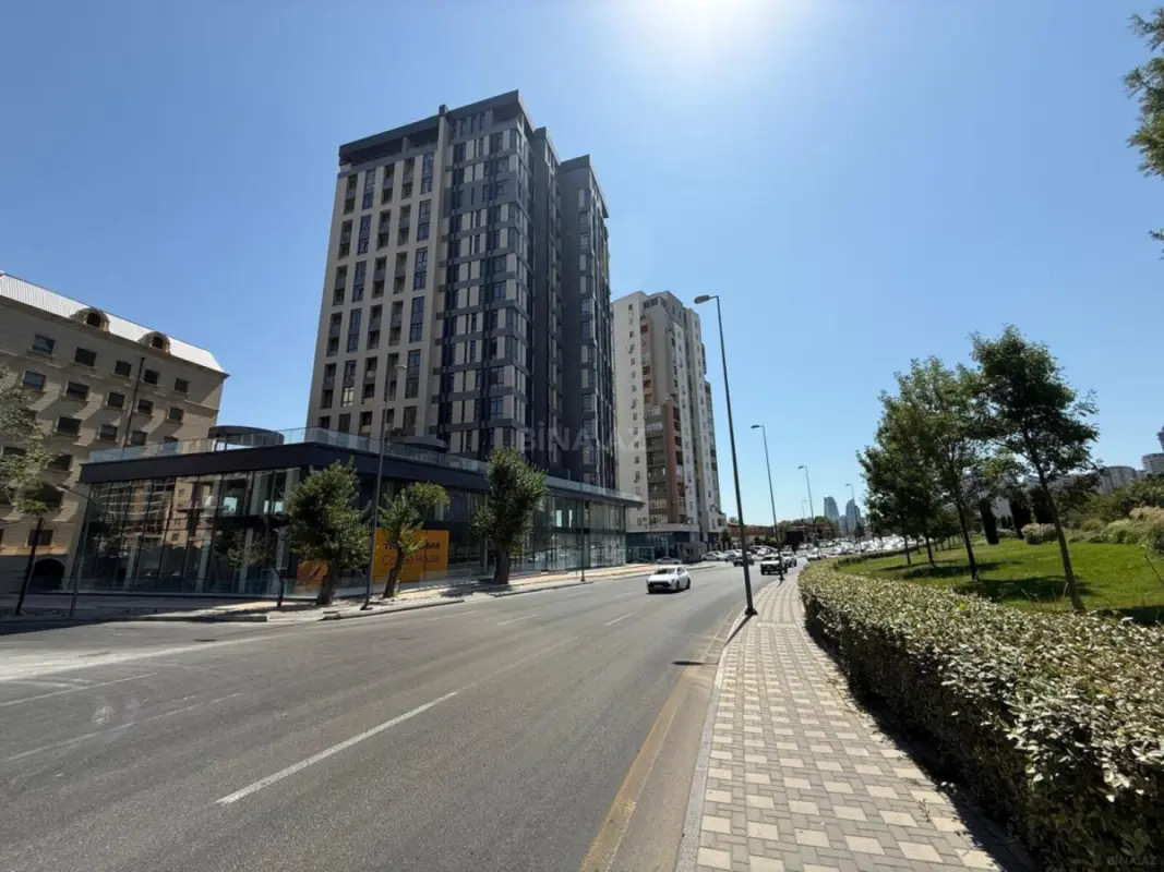 Satılır 3 otaqlı mənzil 154 m²
