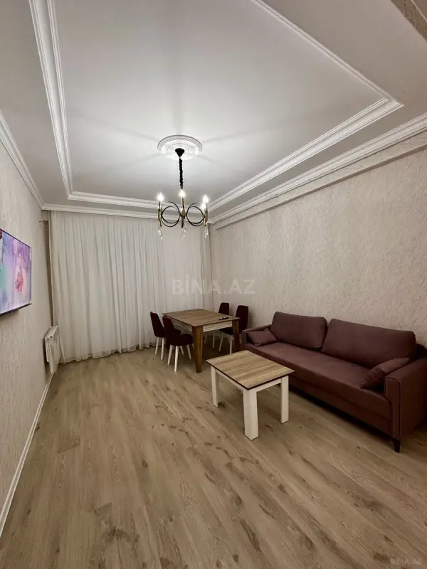 Kirayə verilir 2 otaqlı mənzil 75 m²