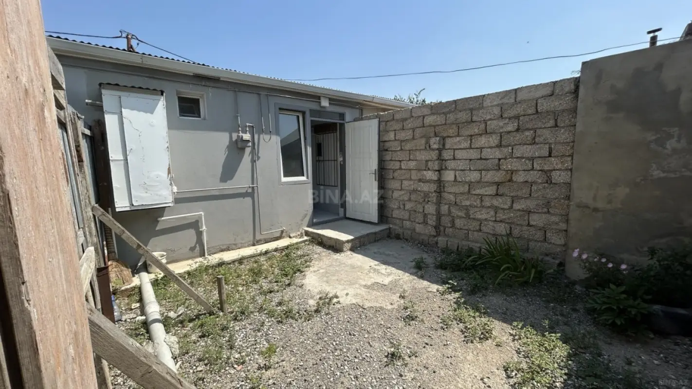 Kirayə verilir 1 otaqlı həyət evi 64 m²