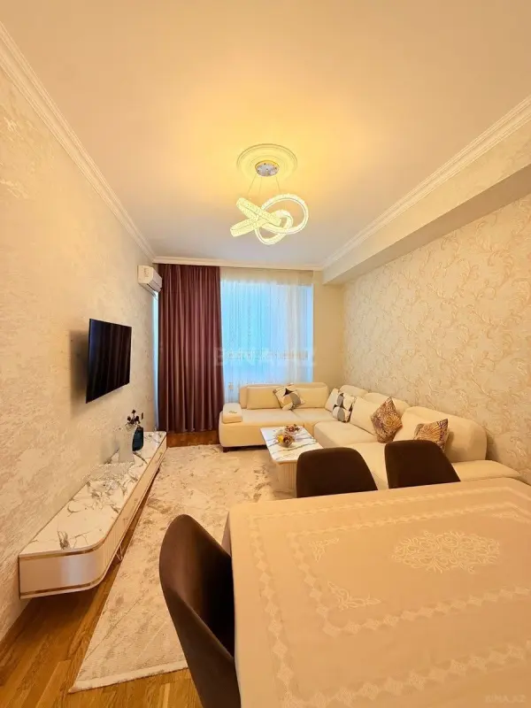 Satılır 2 otaqlı mənzil 66 m²