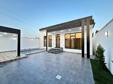 Satılır 4 otaqlı həyət evi 130 m² — Bakı, Mərdəkan 4 otaq 130.00 m²