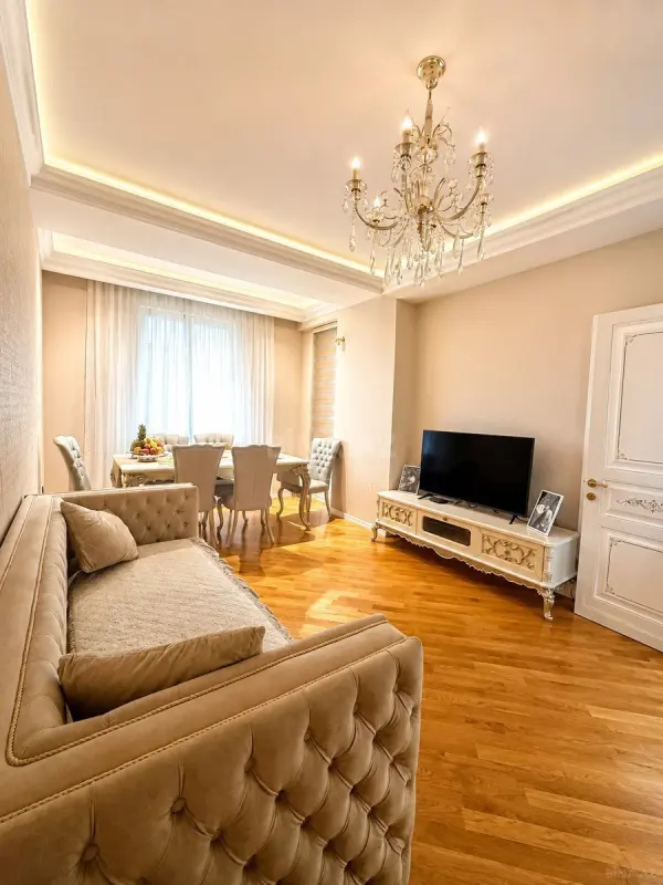 Satılır 2 otaqlı mənzil 85 m²