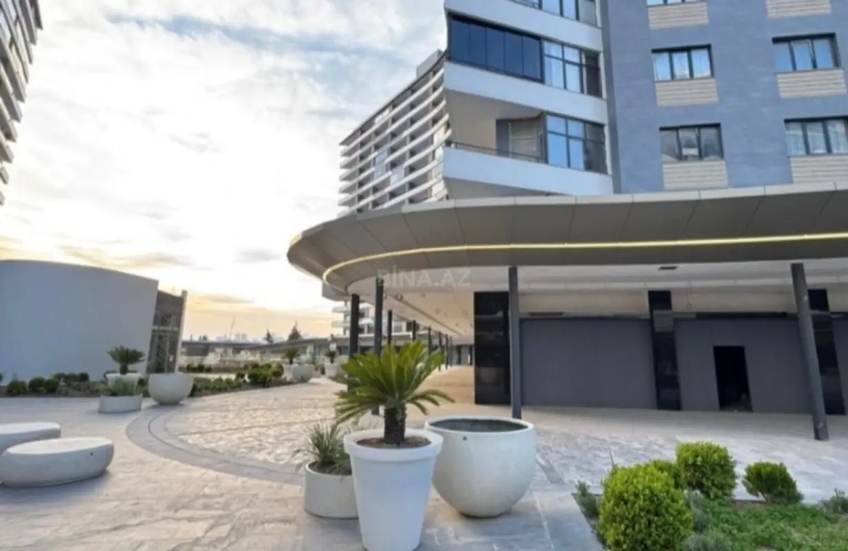 Satılır 2 otaqlı mənzil 72 m²