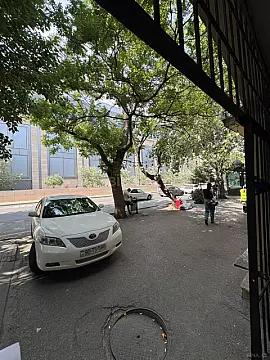Kirayə verilir obyekt 100 m² — Bakı 100.00 m²