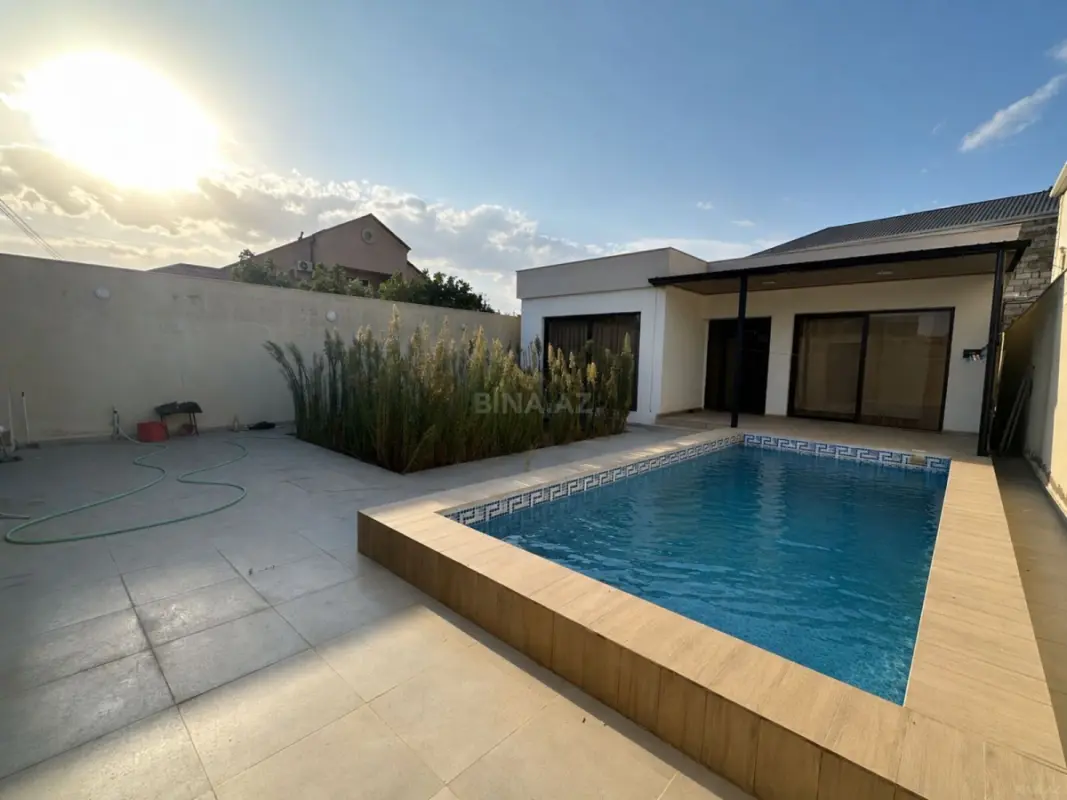 Satılır 4 otaqlı həyət evi 150 m²