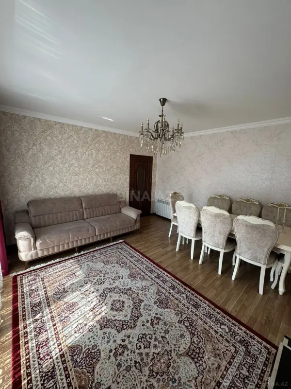 Satılır 4 otaqlı mənzil 120 m²