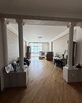 Kirayə verilir 3 otaqlı mənzil 120 m² — Bakı, Nərimanov 3 otaq 120.00 m²