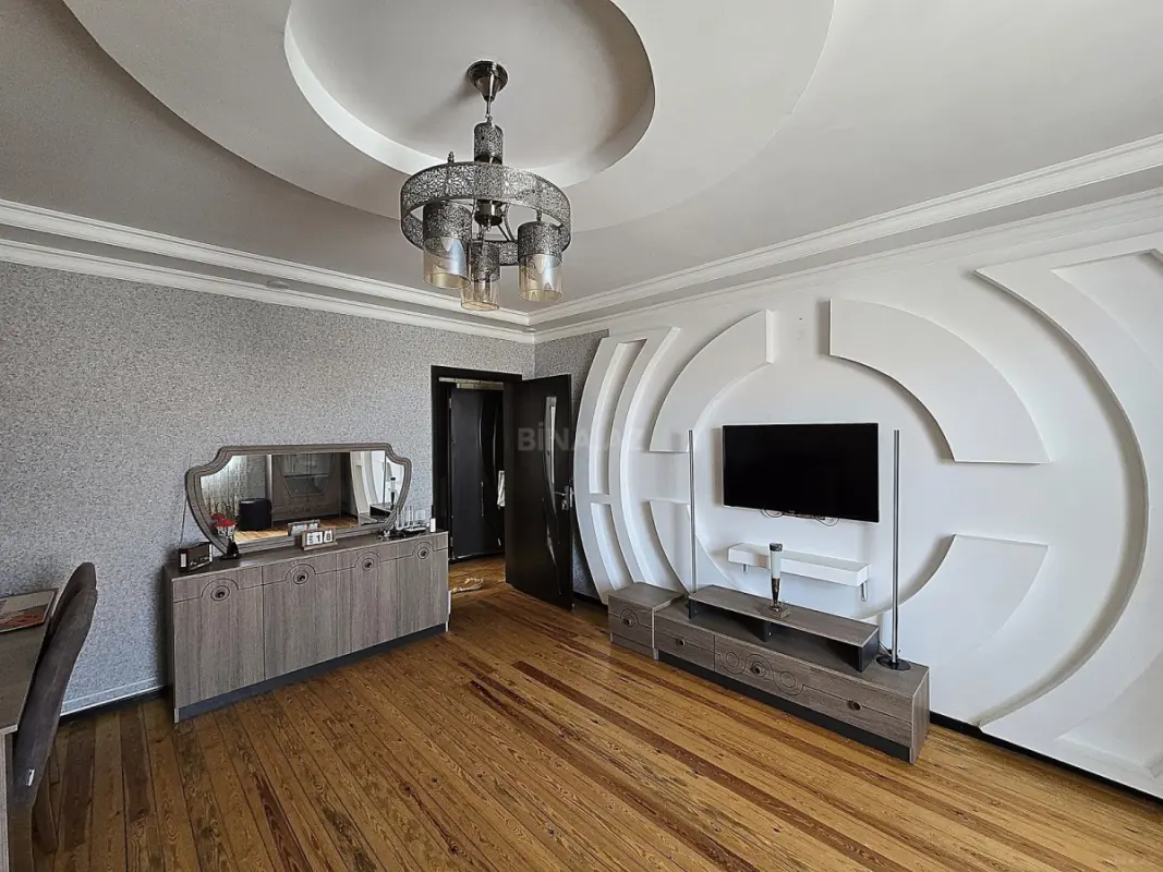 Kirayə verilir 2 otaqlı mənzil 47 m²