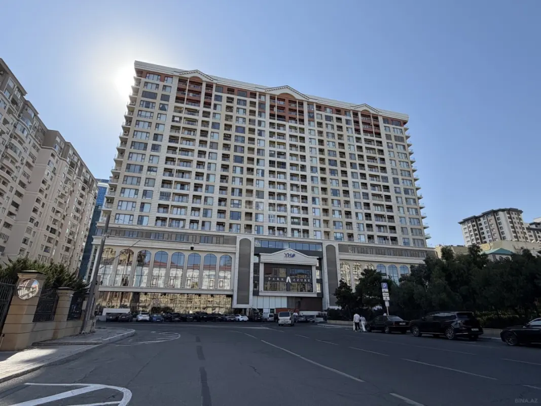 Satılır 3 otaqlı mənzil 140 m²