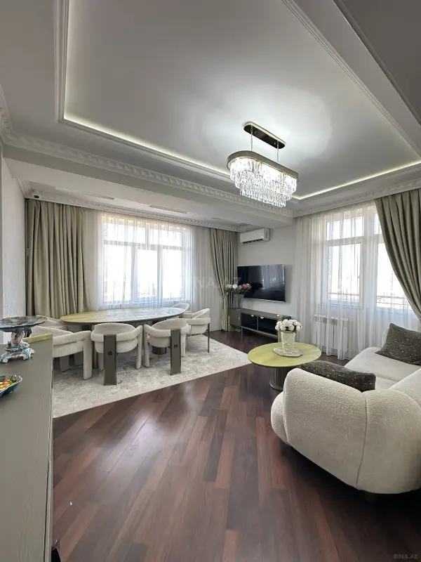 Satılır 2 otaqlı mənzil 75 m²
