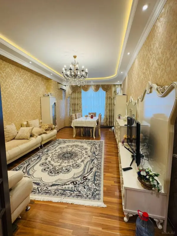 Satılır 3 otaqlı mənzil 110 m²