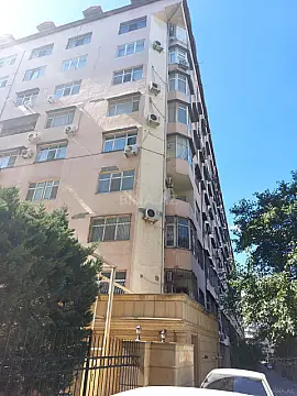 Satılır 3 otaqlı mənzil 120 m² — Bakı 3 otaq 120.00 m²