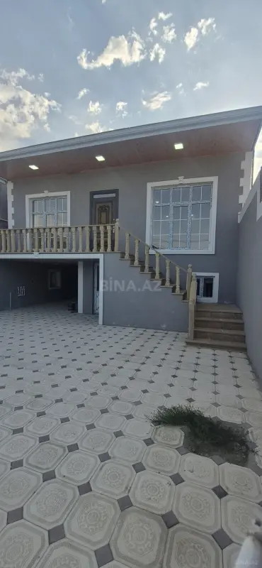 Satılır 4 otaqlı həyət evi 130 m²