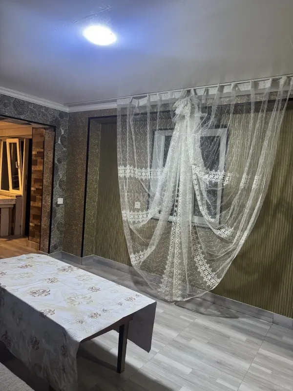 Kirayə verilir 2 otaqlı həyət evi 80 m²