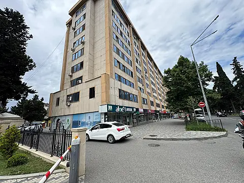 Satılır 4 otaqlı mənzil 100 m² — Bakı, Bakıxanov 4 otaq 100.00 m²