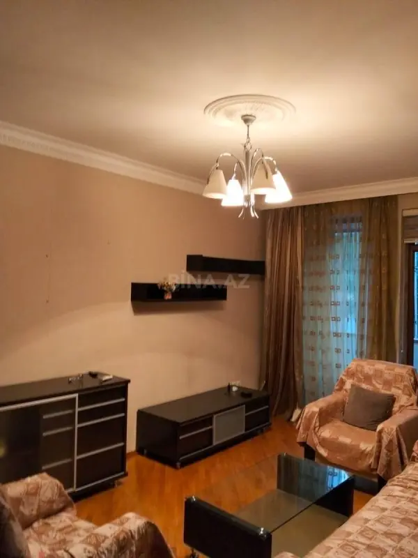 Kirayə verilir 3 otaqlı mənzil 100 m²