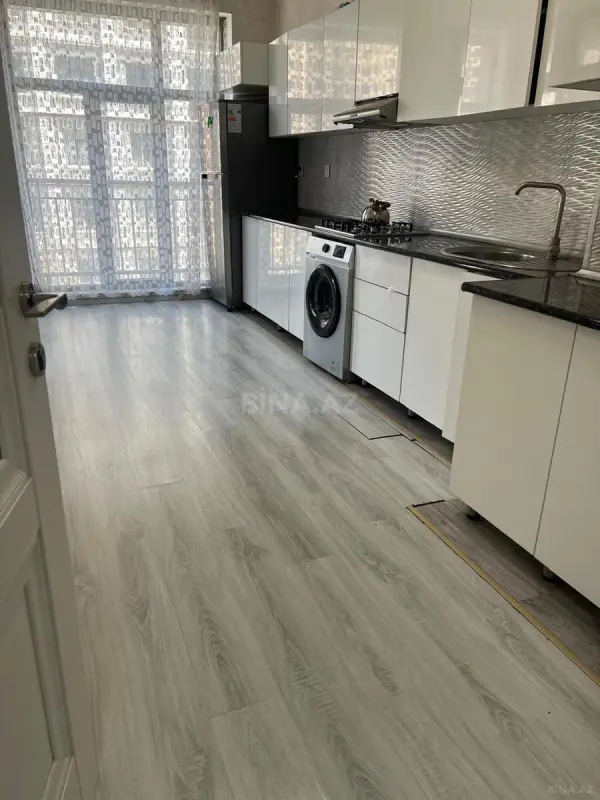 Kirayə verilir 3 otaqlı mənzil 100 m²