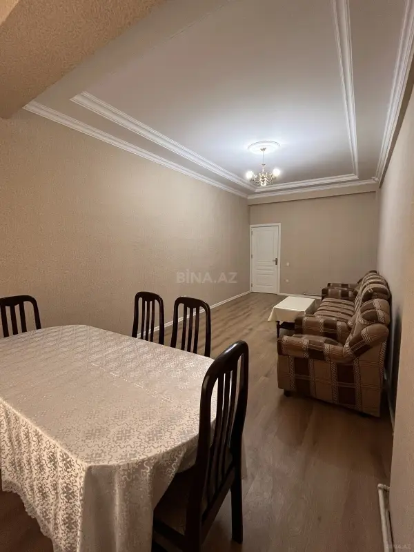 Kirayə verilir 2 otaqlı mənzil 68 m²
