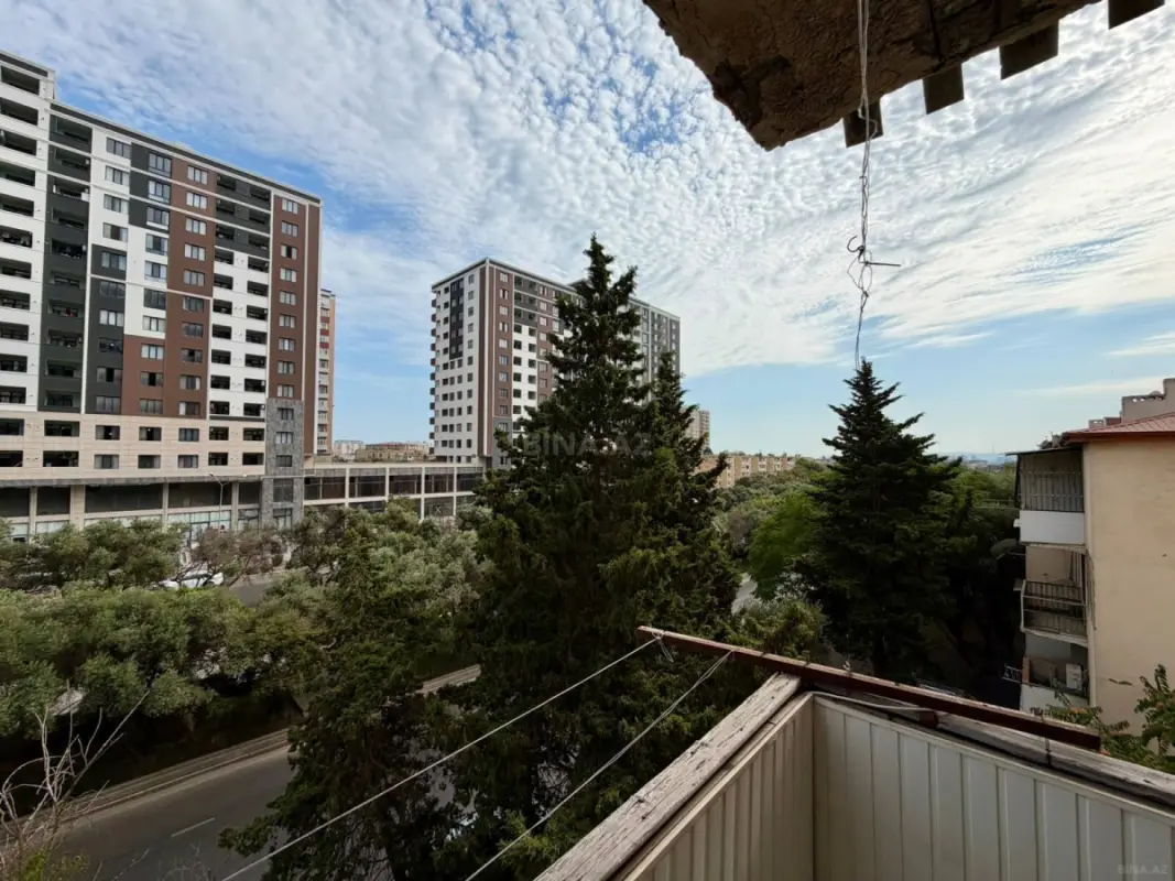 Satılır 2 otaqlı mənzil 57 m²