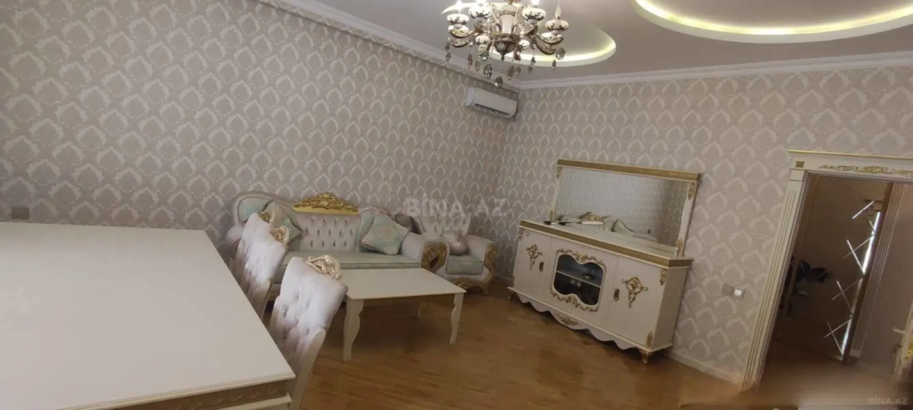 Satılır 2 otaqlı mənzil 98 m²