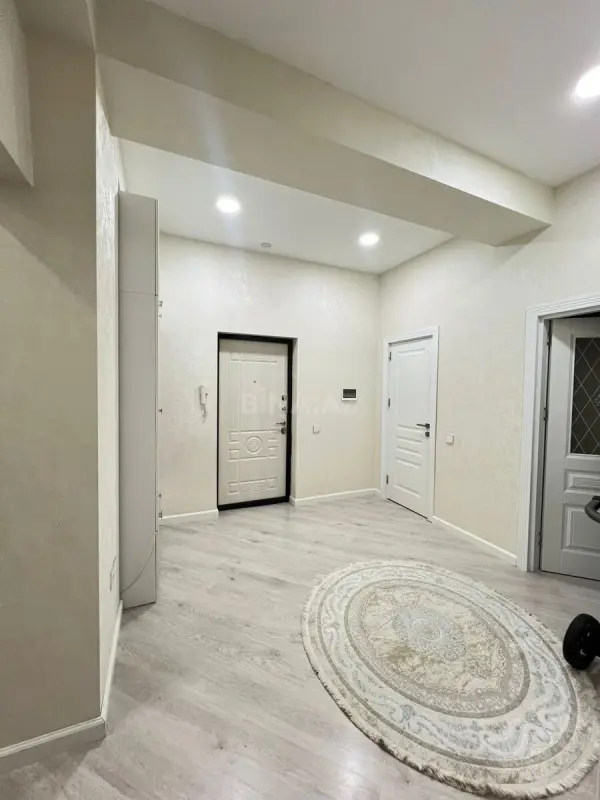 Kirayə verilir 3 otaqlı mənzil 120 m²
