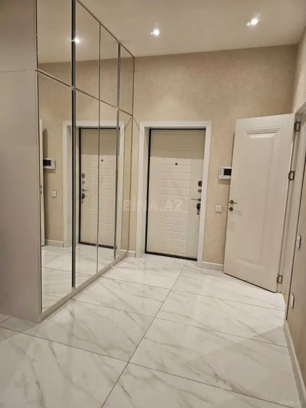Kirayə verilir 2 otaqlı mənzil 70 m²