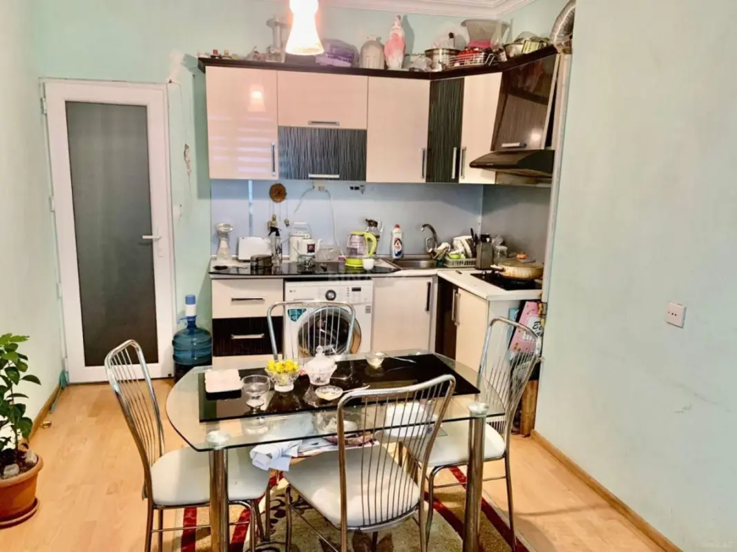 Kirayə verilir 2 otaqlı mənzil 83 m²