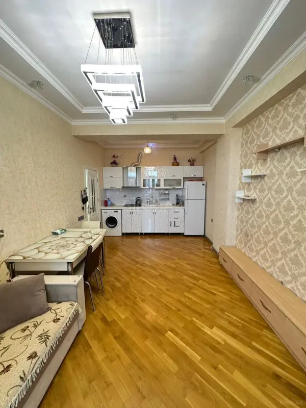 Kirayə verilir 2 otaqlı mənzil 55 m²