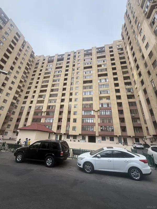 Kirayə verilir 2 otaqlı mənzil 72 m²