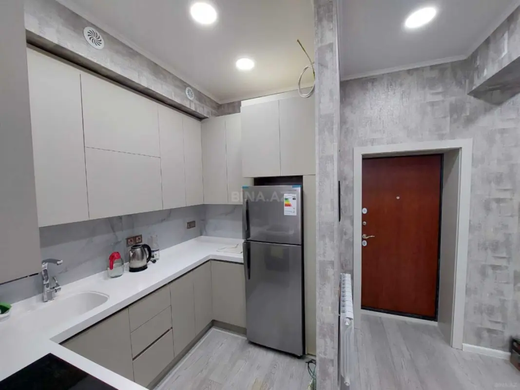 Kirayə verilir 2 otaqlı mənzil 73 m²