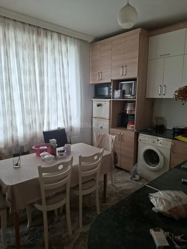 Satılır 2 otaqlı mənzil 83.5 m²