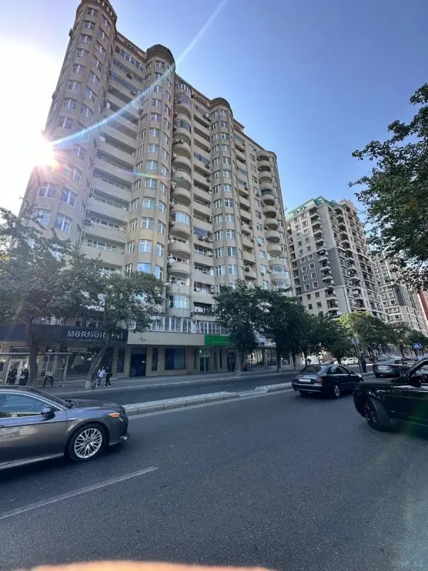 Kirayə verilir obyekt 250 m²
