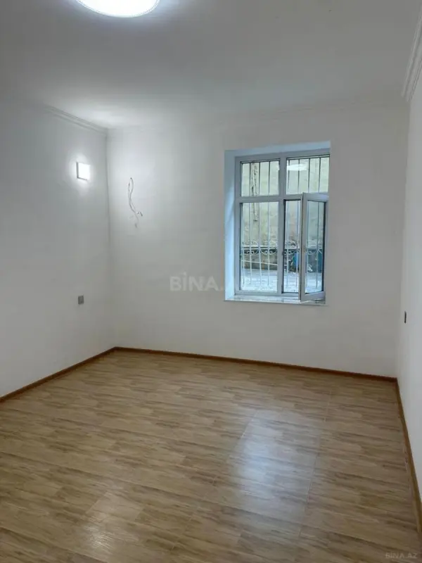 Kirayə verilir 2 otaqlı ofis 70 m²