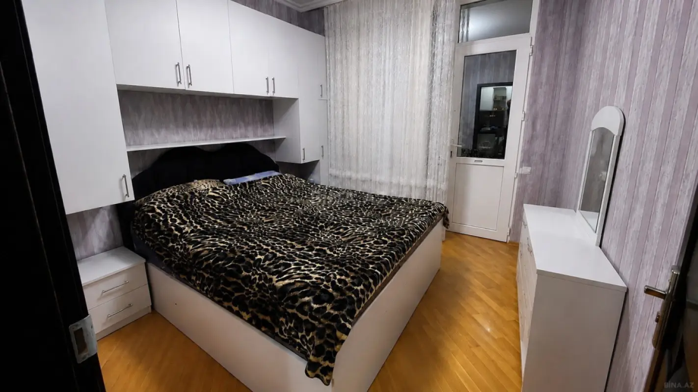 Satılır 3 otaqlı mənzil 96 m²