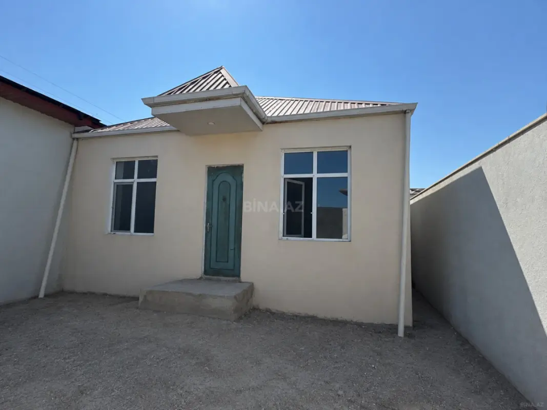 Satılır 3 otaqlı həyət evi 100 m²