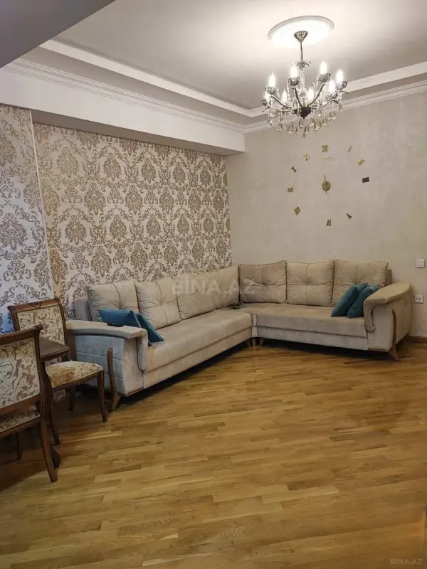 Kirayə verilir 3 otaqlı mənzil 97 m²
