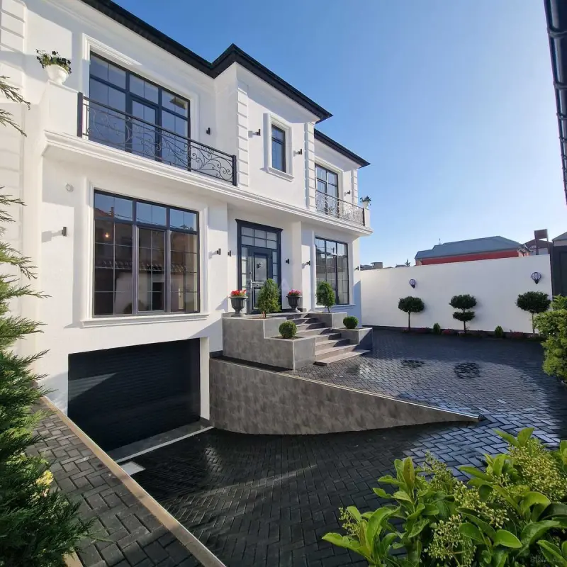 Satılır 7 otaqlı həyət evi 450 m²