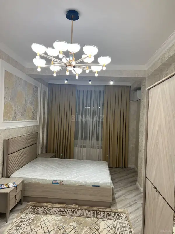 Kirayə verilir 3 otaqlı mənzil 115 m²