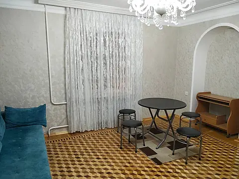 Kirayə verilir 3 otaqlı mənzil 95 m² — Bakı 3 otaq 95.00 m²
