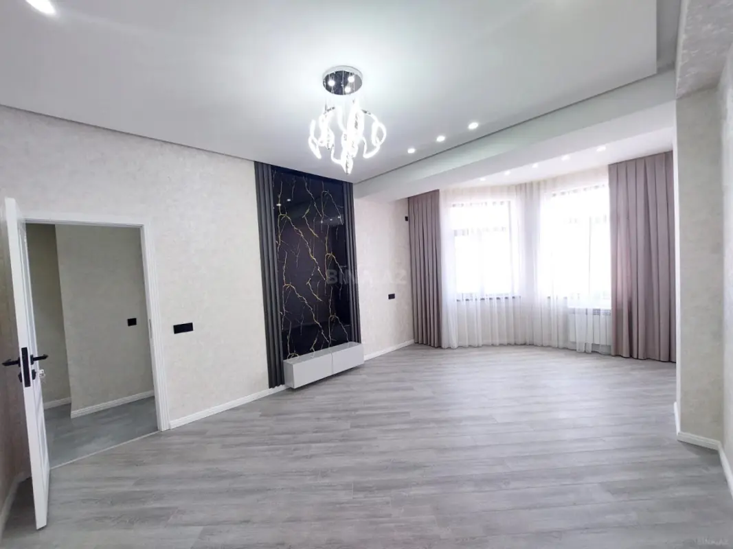 Satılır 2 otaqlı mənzil 67 m²