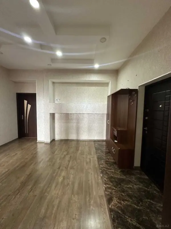 Satılır 2 otaqlı mənzil 95 m²