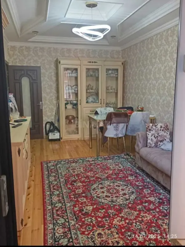 Satılır 2 otaqlı mənzil 42 m²