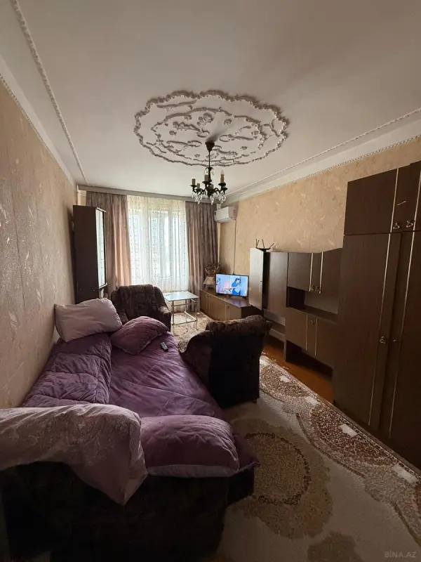 Satılır 5 otaqlı mənzil 110 m²