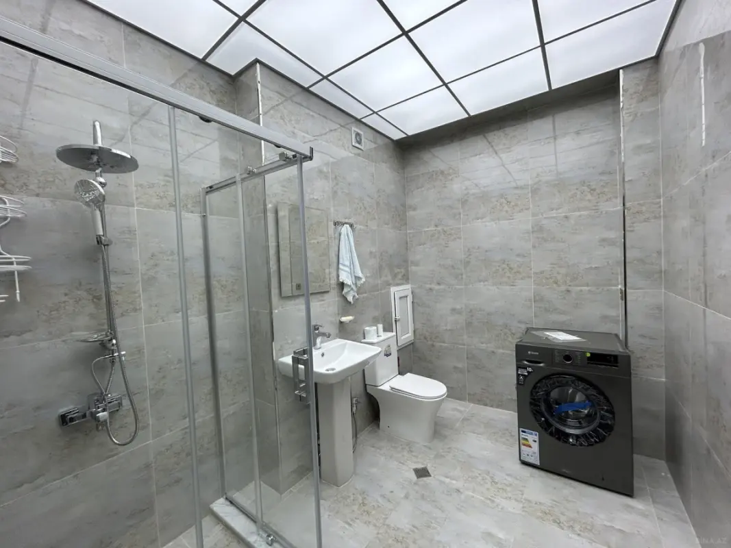Kirayə verilir 2 otaqlı mənzil 80 m²