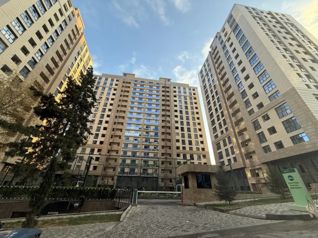 Satılır 2 otaqlı mənzil 55 m²