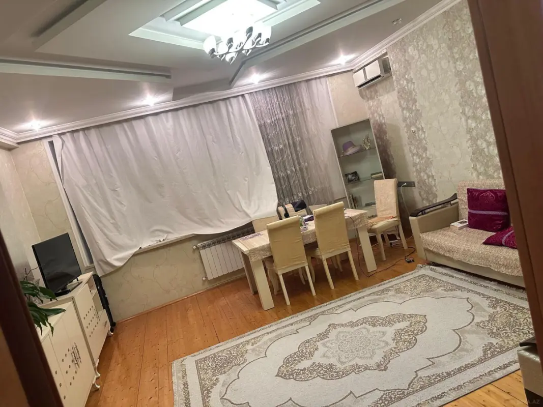 Satılır 2 otaqlı mənzil 100 m²