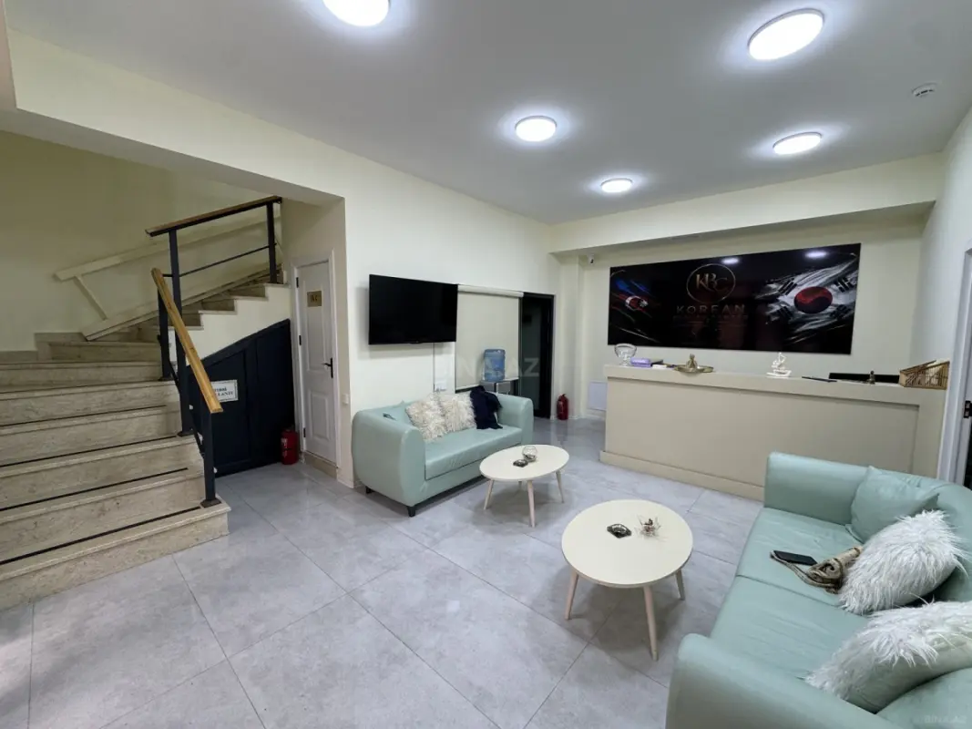Kirayə verilir 4 otaqlı ofis 130 m²